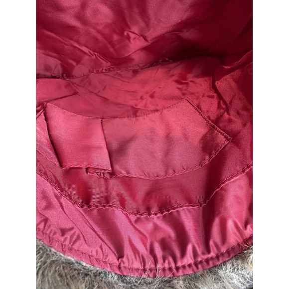 Quilted Red Tote Bag With Faux Trim-Winter Style - Picture 3 of 7